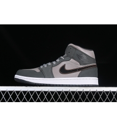 AIR JORDAN 1 MID FQ8338 017 AIR JORDAN 1 MID FQ8338 017